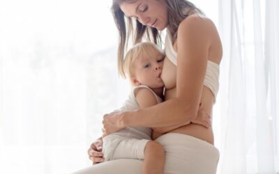 A babám már egy éves, de még sokszor szopizik. Igaz, hogy ilyenkor már nincs semmi a tejben? Van még értelme, hogy szoptatom?